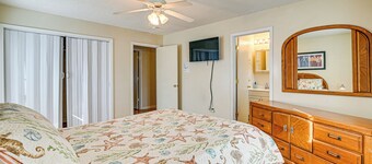 12 Mi to Myrtle Beach: Peaceful Abode in Conway!