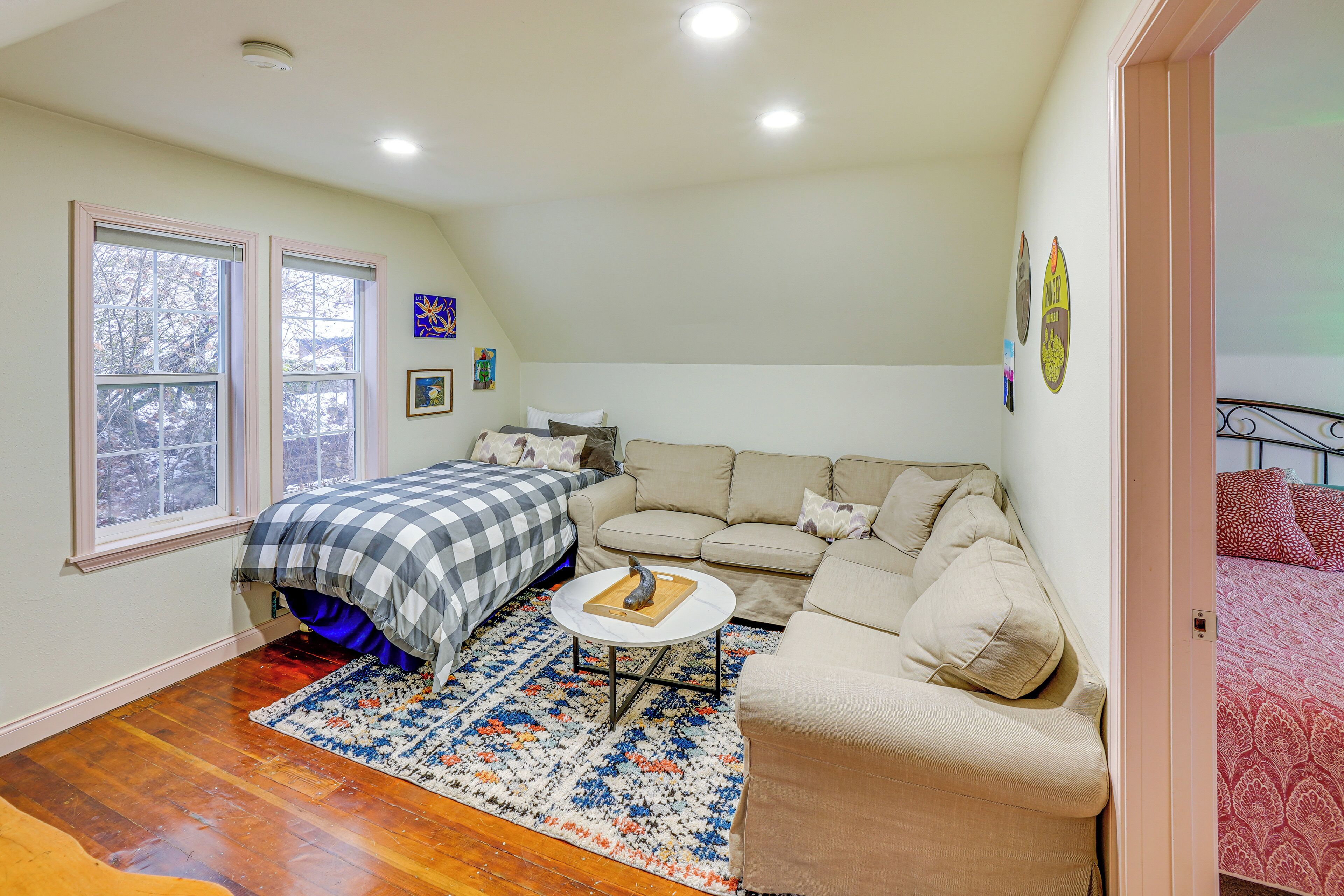 House (2 Bedrooms) | Interior