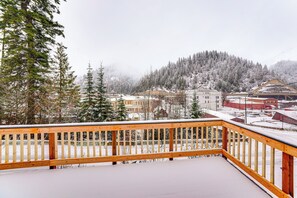 House (2 Bedrooms) | Interior - 13 Mi to Skiing: Downtown Wallace Home w/ Deck (Wallace)