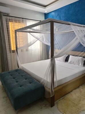 2 makuuhuonetta, silitysrauta/-lauta, Wi-Fi, vuodevaatteet