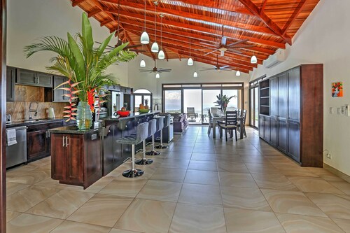 Stunning Casa de la Roca House w/ Infinity Pool!