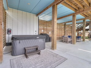 Casa, 2 quartos | Hidromassagem interna