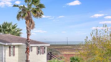 Nhà, 2 phòng ngủ | Ngoại thất