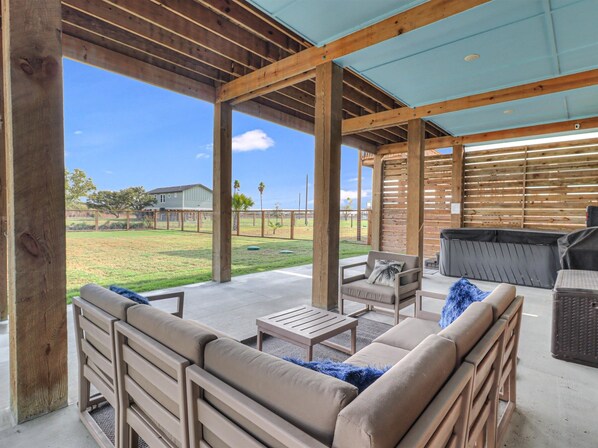 Casa, 2 quartos | Terraço/pátio