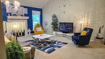 Townhouse, 3 kamar tidur | Area keluarga | Smart TV dan perapian