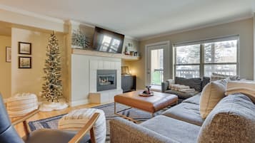 Apartment (3 Bedrooms) | Front of property