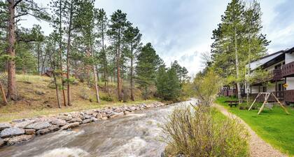 Estes Park Condo Rental: Balcony w/ River Views!