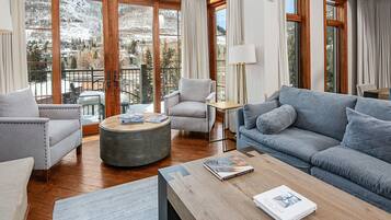 Condo, 4 Bedrooms | Living area