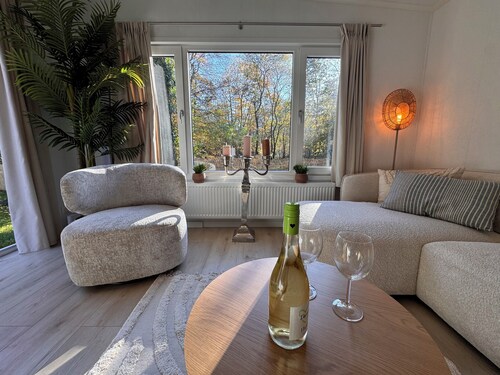 Forest view holiday house with private jacuzzi