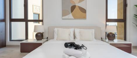 1 slaapkamer, een strijkplank/strijkijzer, wifi