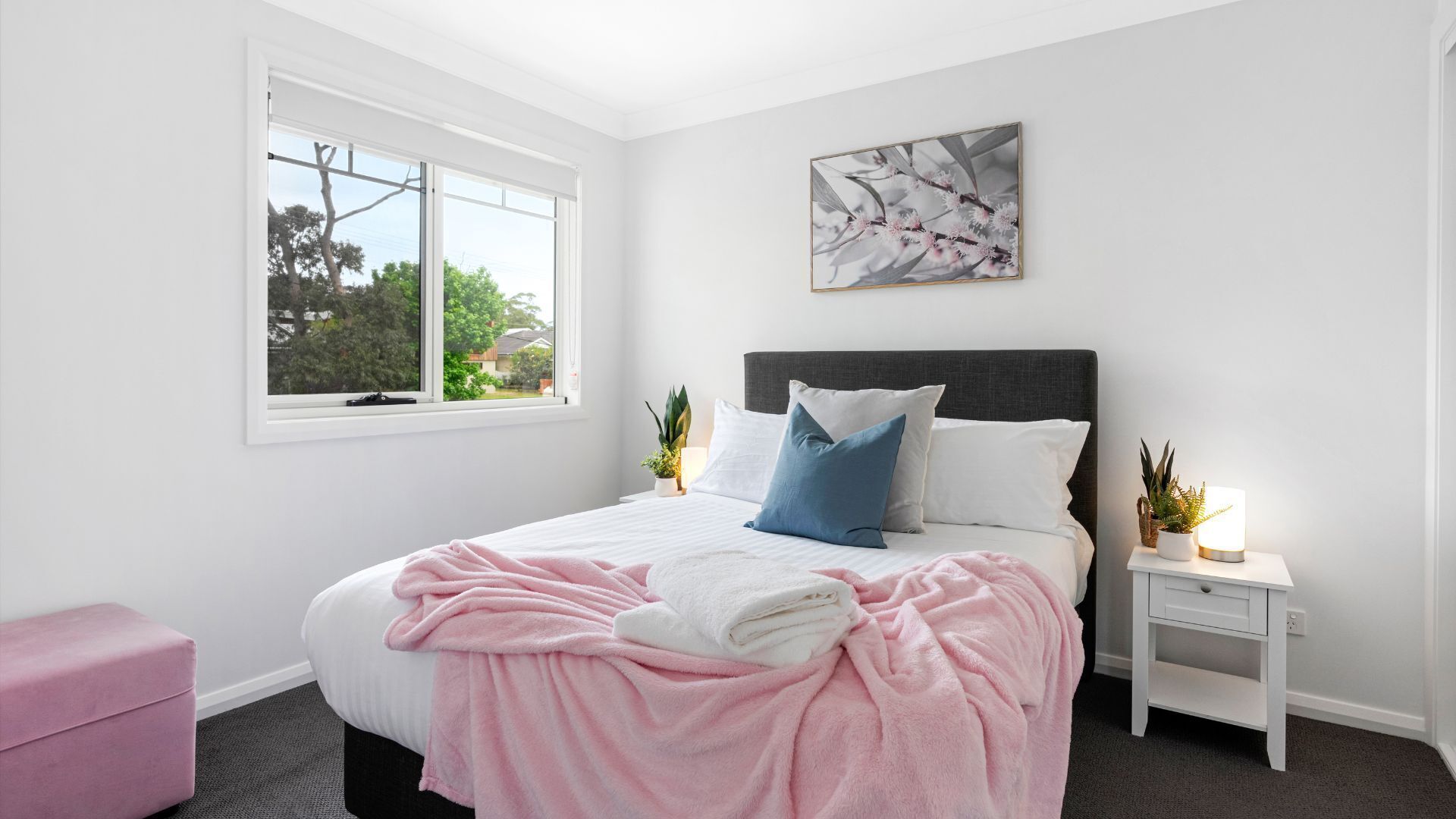 6 bedrooms, iron/ironing board, travel cot, WiFi