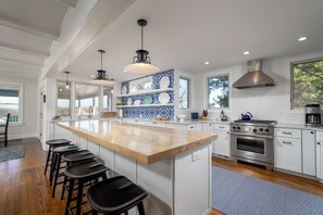 Microwave, dishwasher, cookware/dishes/utensils - 300 Bay Avenue - Bayfront on Lewes Beach! (Lewes)