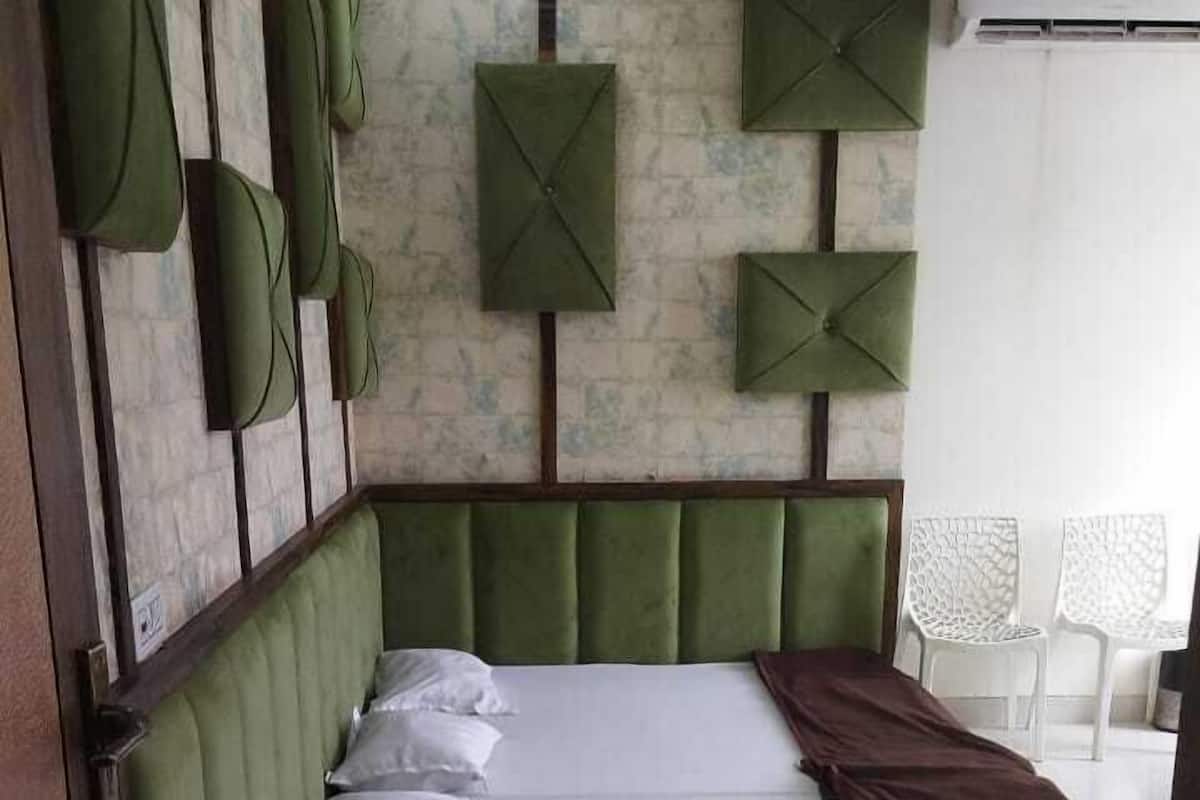 In-room safe, desk, soundproofing
