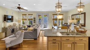 Smart TV, ping pong - 448 Beach Bike Way, Your family beach escape + Free Attraction Tickets! (Seacrest Beach)