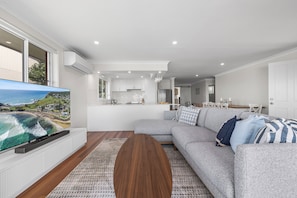 Smart TV, offices