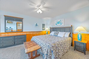 5 bedrooms, free WiFi, bed sheets - Oceanfront Home in Avon with Pool, Hot Tub, and Private Boardwalk to the Beach (Avon)