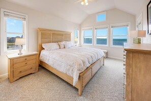 4 bedrooms, free WiFi, bed sheets