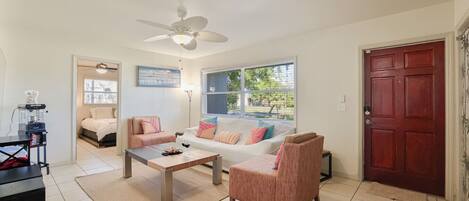 Fernseher, Stereoanlage