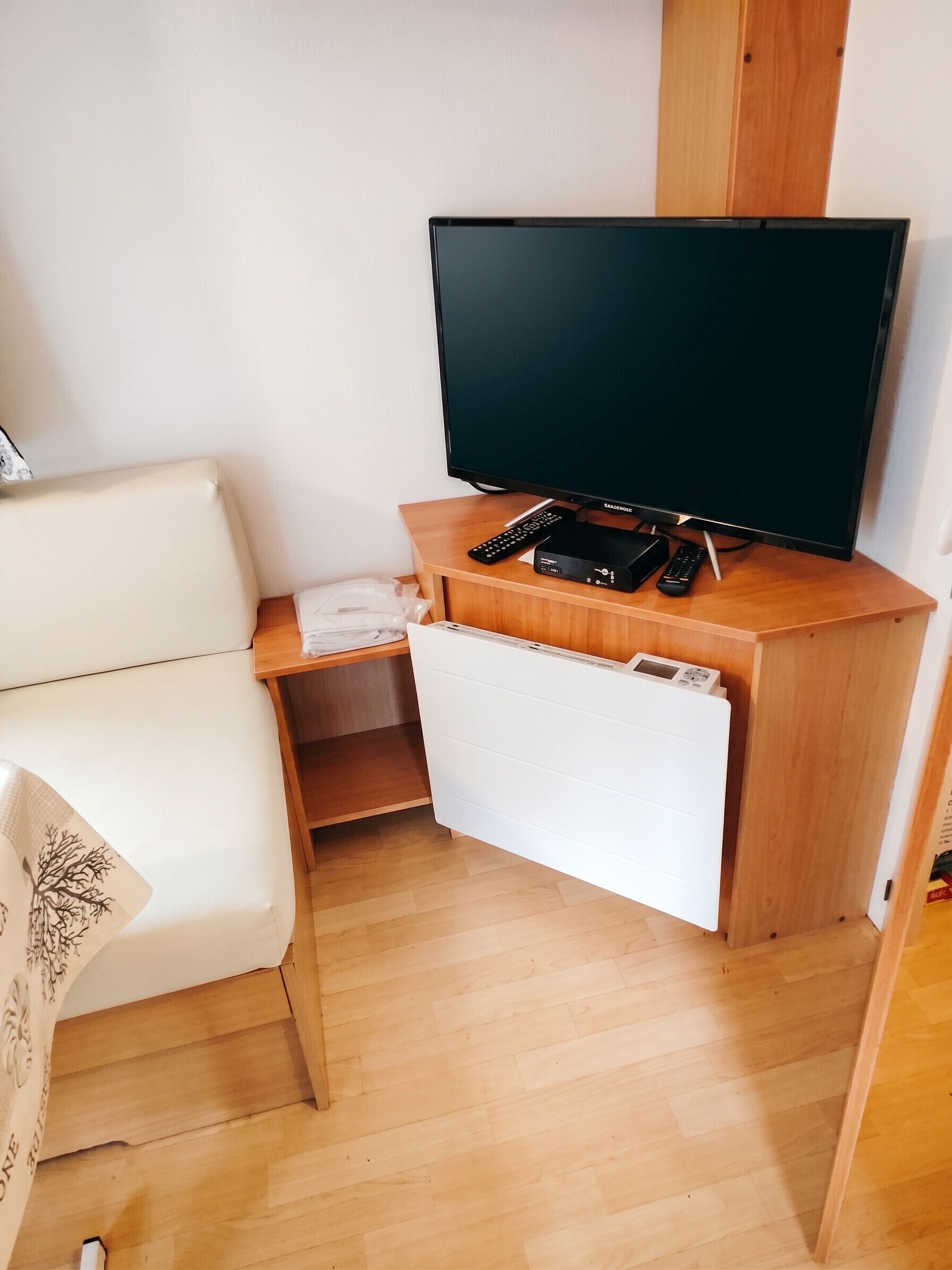 Homerez - Bungalow In Saint-pierre-d'oléron - Charente-Maritime