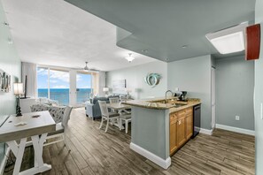 Interior - Aqua 1004 PCB at its Finest/Oceanfront/ High Clean Standard/Beach Chairs/Wifi (Panama City Beach)