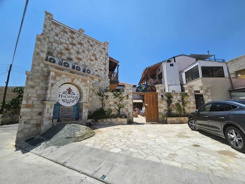 1 Bedroom - La Hacienda Cyprus Boutique Hotel LImassol with Lounge and Sky deck