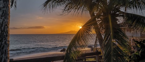 Una playa cerca