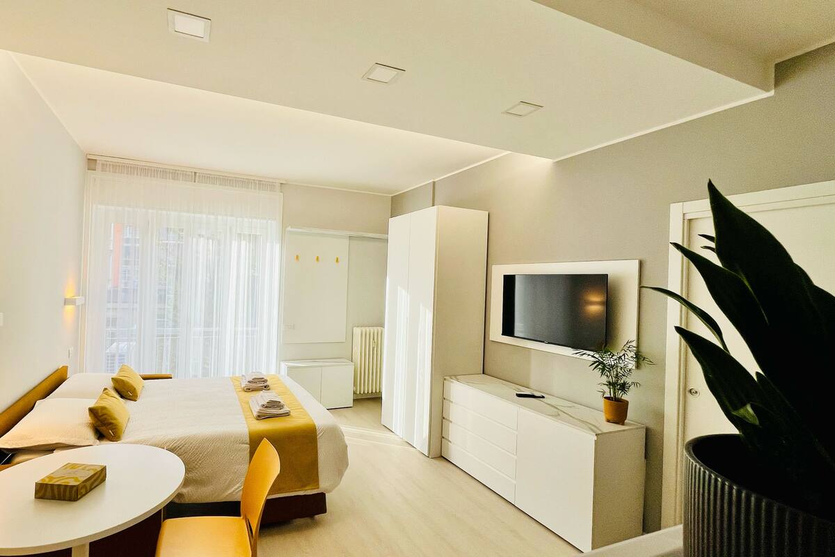 1 bedroom, laptop workspace, blackout curtains, iron/ironing board