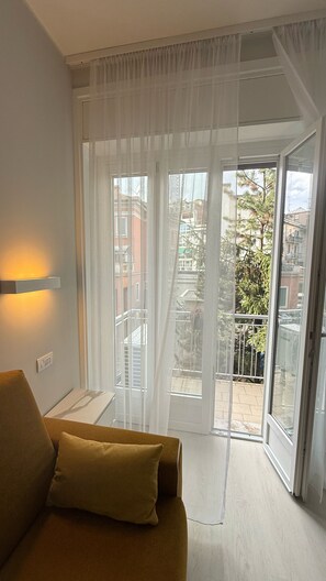 Suite, 2 Schlafzimmer, Balkon, Gartenblick | Balkon