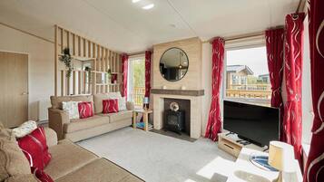 TV, fireplace, offices