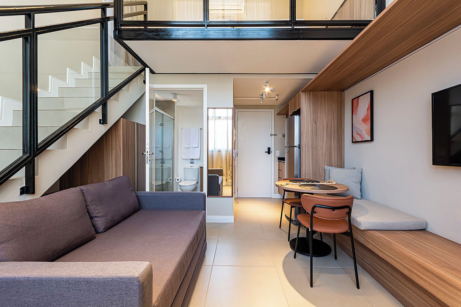 Deluxe Studio, City View | Private kitchen | Fridge, microwave, stovetop, cookware/dishes/utensils