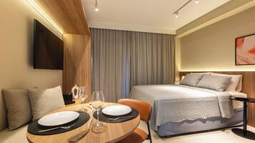 Studio Comfort | Skrivbord, arbetsyta för laptop, gratis wi-fi och sängkläder