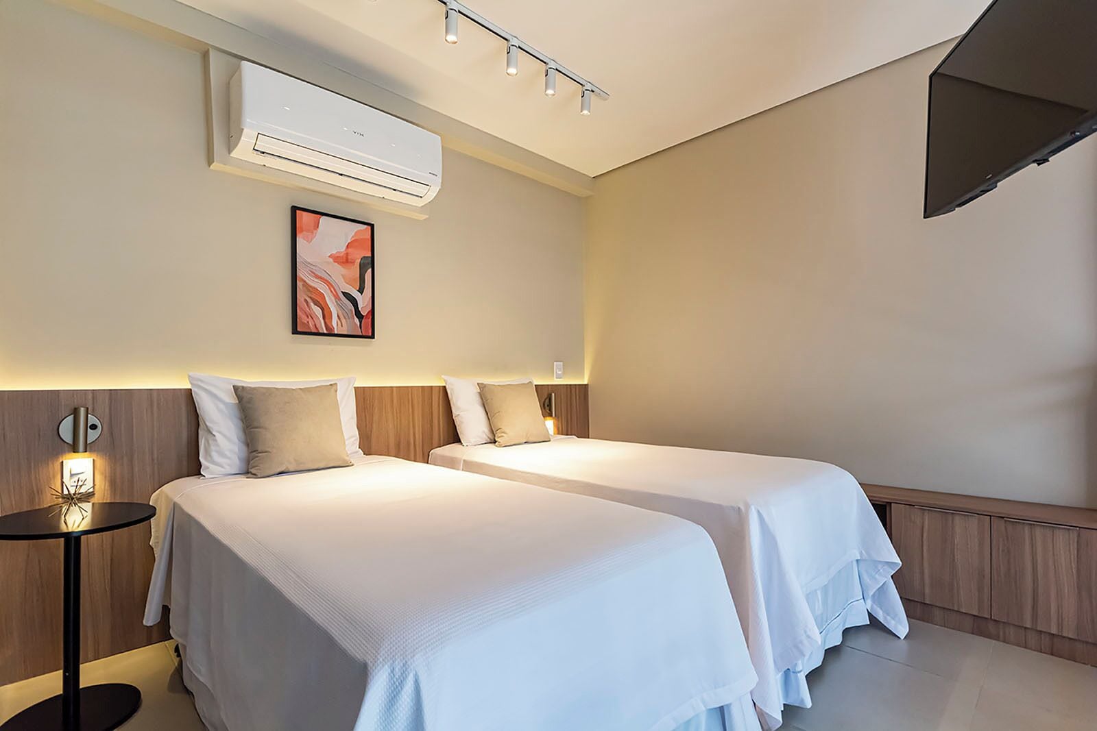 Desk, laptop workspace, free WiFi, bed sheets