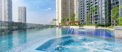 Utomhuspool