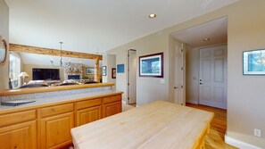 Interior - Mountain View Villa - Mt Crested Butte (Crested Butte)