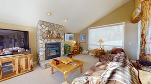 TV connectée, cheminée