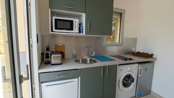 Mikrowelle, Herdplatte, GeschirrspĂŒler