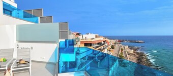 Balcon Azul IV by VillaGranCanaria