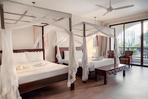 Deluxe Double Room, Pool View | 1 bedroom, minibar, in-room safe, desk