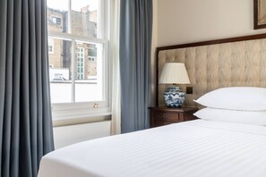 2 slaapkamers, een strijkplank/strijkijzer, gratis wifi, beddengoed