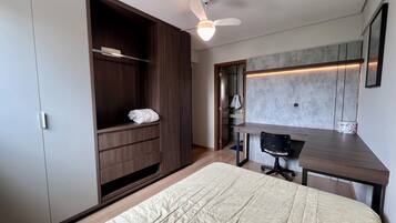 3 bedrooms, desk, iron/ironing board, travel cot