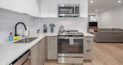 #3 Capitol Hill Suite - 3 min walk to Metro!