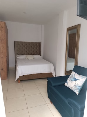 3 Schlafzimmer, Bügeleisen/Bügelbrett, WLAN, Bettwäsche