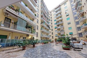 Exterior - YCH Bagnera Suites  (Rome)