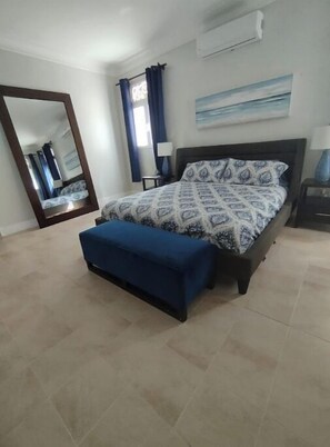 3 bedrooms, in-room safe, iron/ironing board, travel crib