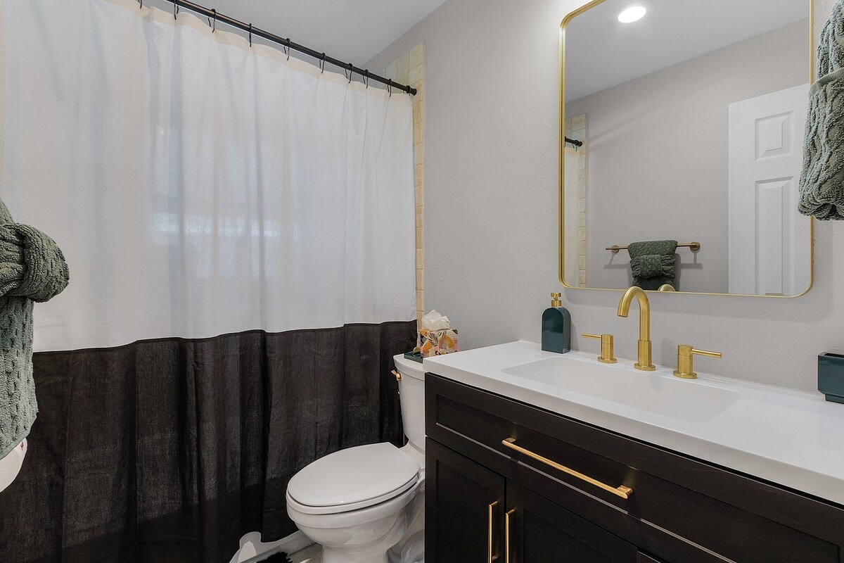 Photo 24 of 5 BDRM/3 Bath/Naples Luxury/Htd Pool/Nr Beach/Pets