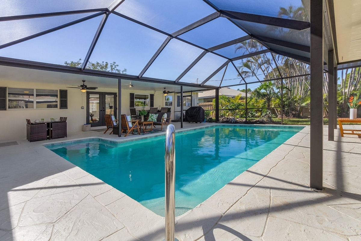 Photo 34 of 5 BDRM/3 Bath/Naples Luxury/Htd Pool/Nr Beach/Pets