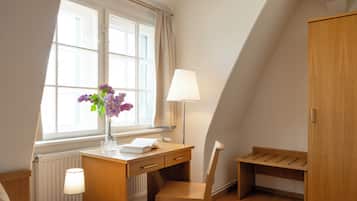 Comfort Single Room, Non Smoking, Park View