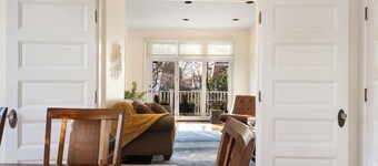 Huge historic Eastside home - walk to Brown, RISD