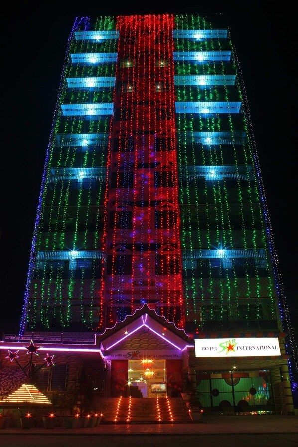 Building design - Hotel Star International (Rajshahi)