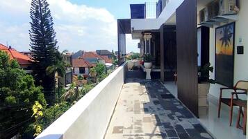 Deluxe Double Room | Terrace/patio